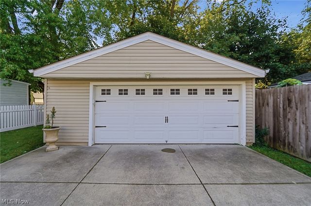 3619 W 148th Street, Cleveland, OH 44111