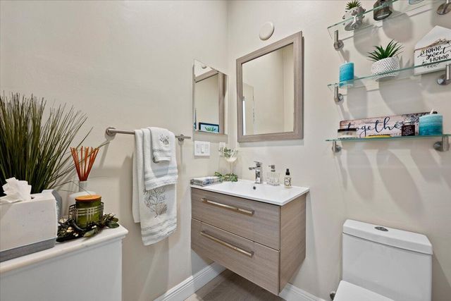 181 Evergrene Parkway 14-b, Palm Beach Gardens, FL 33410