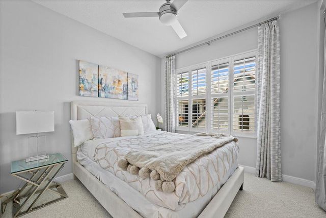 181 Evergrene Parkway 14-b, Palm Beach Gardens, FL 33410