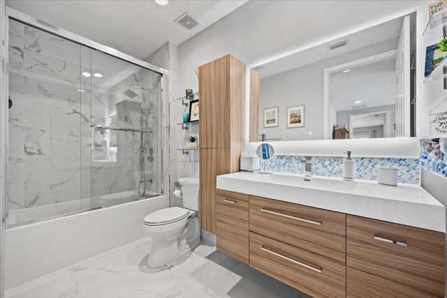 181 Evergrene Parkway 14-b, Palm Beach Gardens, FL 33410