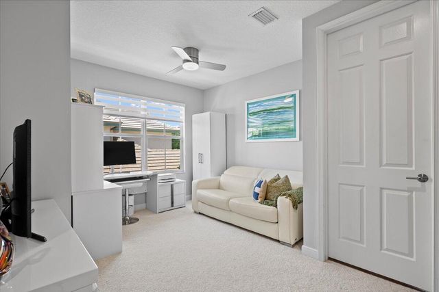 181 Evergrene Parkway 14-b, Palm Beach Gardens, FL 33410