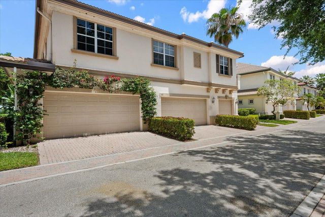 181 Evergrene Parkway 14-b, Palm Beach Gardens, FL 33410