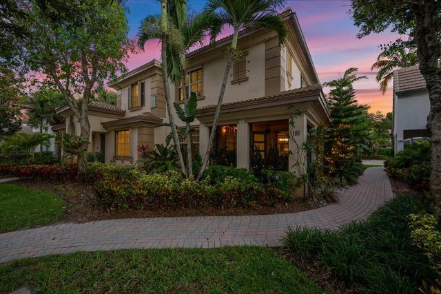 181 Evergrene Parkway 14-b, Palm Beach Gardens, FL 33410