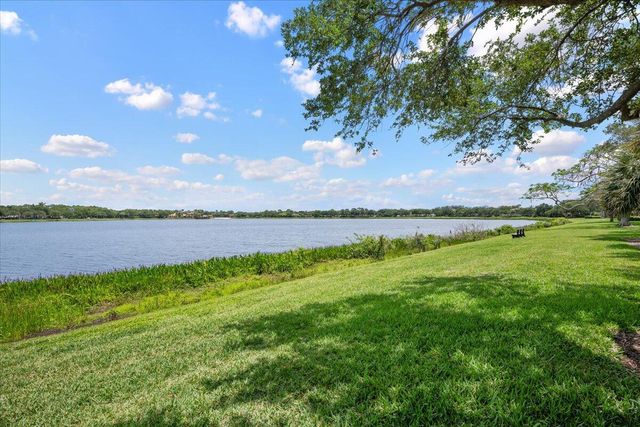 181 Evergrene Parkway 14-b, Palm Beach Gardens, FL 33410