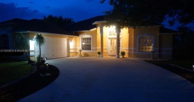 544 SE Nome Drive, Port St Lucie, FL 34984