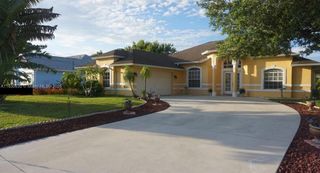544 SE Nome Drive, Port St Lucie, FL 34984
