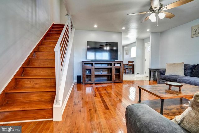 822 AVON RD, Philadelphia, PA 19116