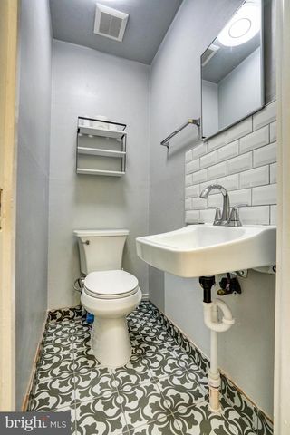 822 AVON RD, Philadelphia, PA 19116