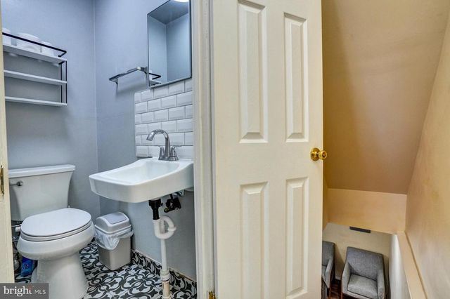 822 AVON RD, Philadelphia, PA 19116