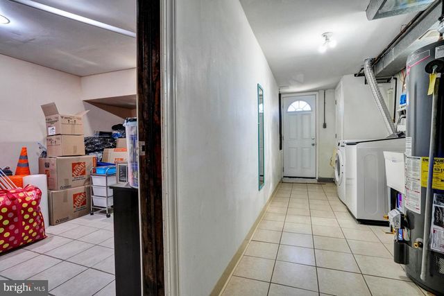 822 AVON RD, Philadelphia, PA 19116