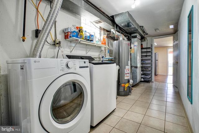 822 AVON RD, Philadelphia, PA 19116