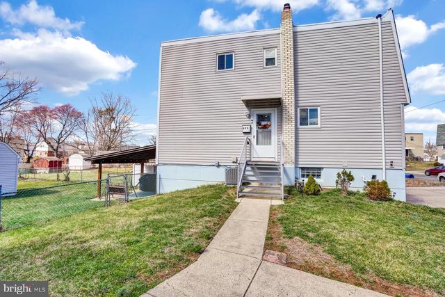 822 AVON RD, Philadelphia, PA 19116