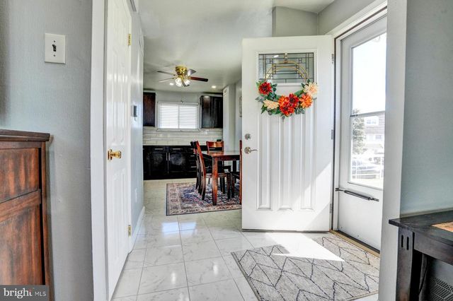 822 AVON RD, Philadelphia, PA 19116