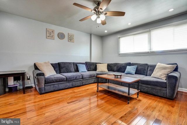 822 AVON RD, Philadelphia, PA 19116