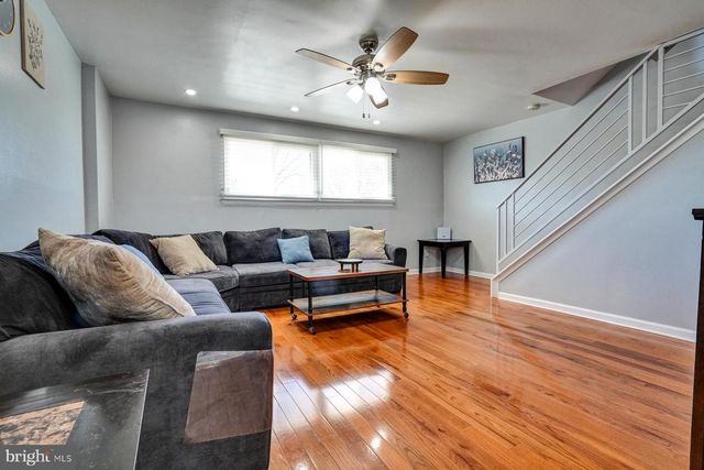 822 AVON RD, Philadelphia, PA 19116