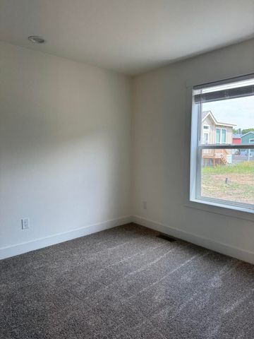 1 Corral Lane #37, Ashland, OR 97520