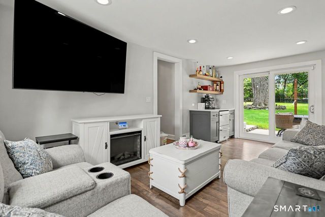 77 Lawlor Terrace, Stratford, CT 06614
