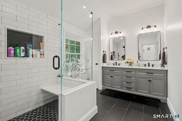 77 Lawlor Terrace, Stratford, CT 06614