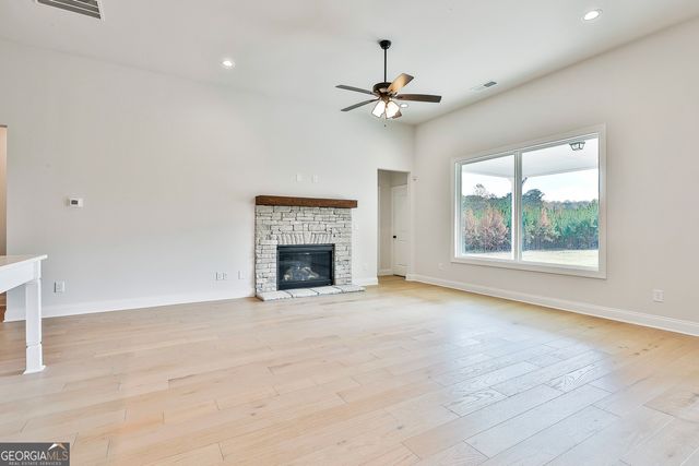 36 Starr Place 25, Newnan, GA 30263