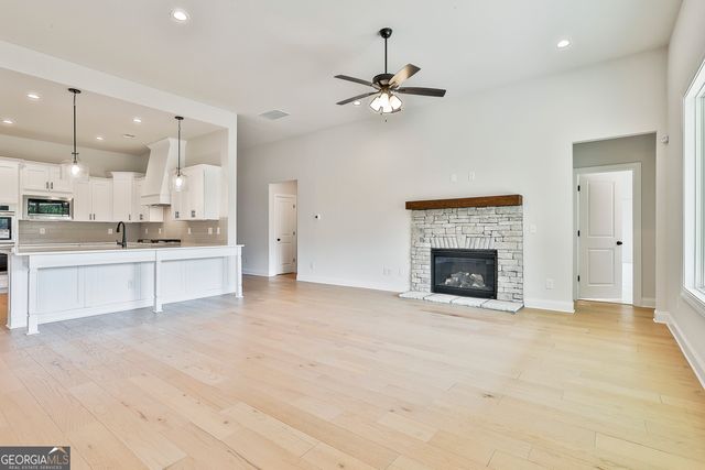 36 Starr Place 25, Newnan, GA 30263