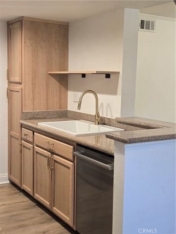 4201 Las Virgenes Road 114, Calabasas, CA 91302