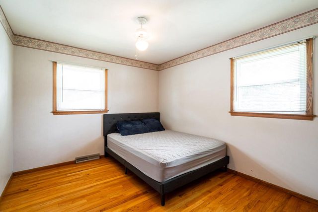 8625 W Petersik STREET, Milwaukee, WI 53224