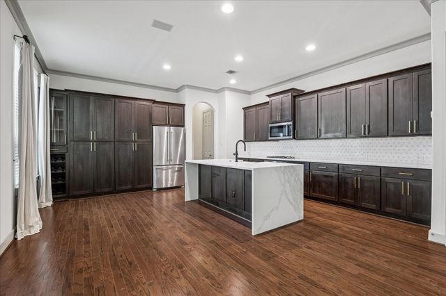 1224 Nelson Falls Lane, Houston, TX 77008