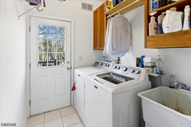 212 Monroe Ave, Montgomery Twp., NJ 08502
