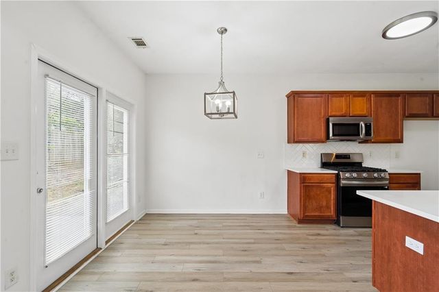 547 Bridgeton Cove, Suwanee, GA 30024