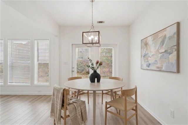 547 Bridgeton Cove, Suwanee, GA 30024