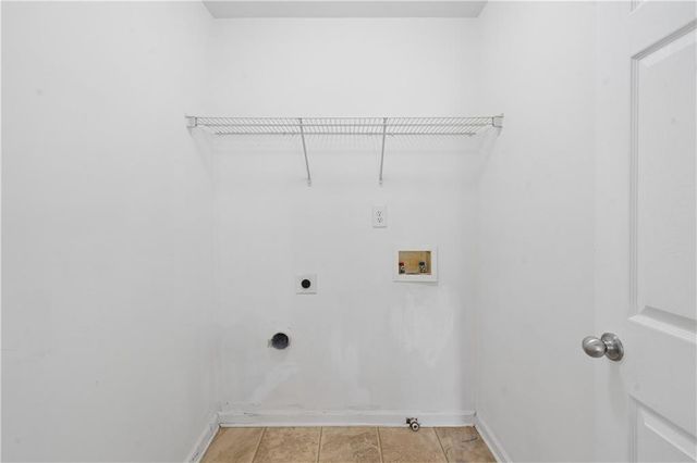 547 Bridgeton Cove, Suwanee, GA 30024