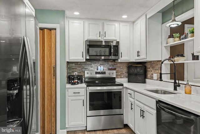 95 DUANE RD, Doylestown, PA 18901