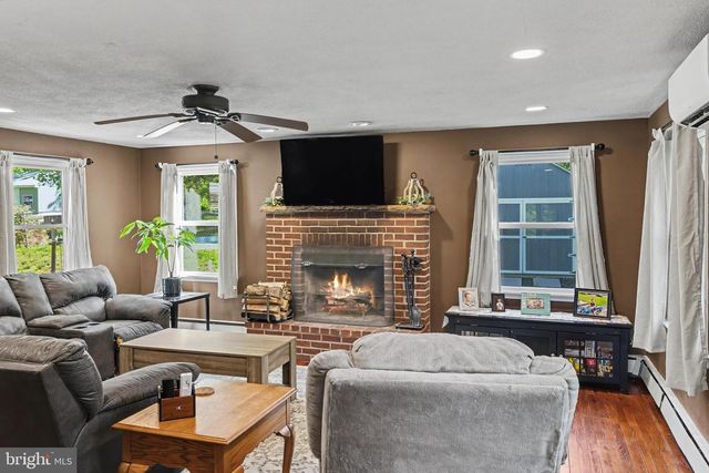 95 DUANE RD, Doylestown, PA 18901