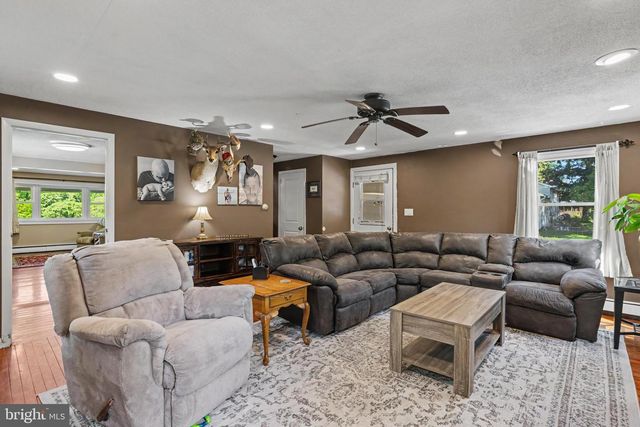 95 DUANE RD, Doylestown, PA 18901