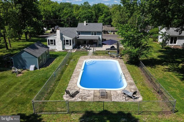 95 DUANE RD, Doylestown, PA 18901