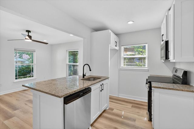 5616 Wellesley Avenue, Fort Worth, TX 76107