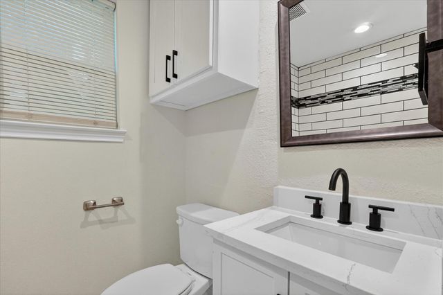 5616 Wellesley Avenue, Fort Worth, TX 76107