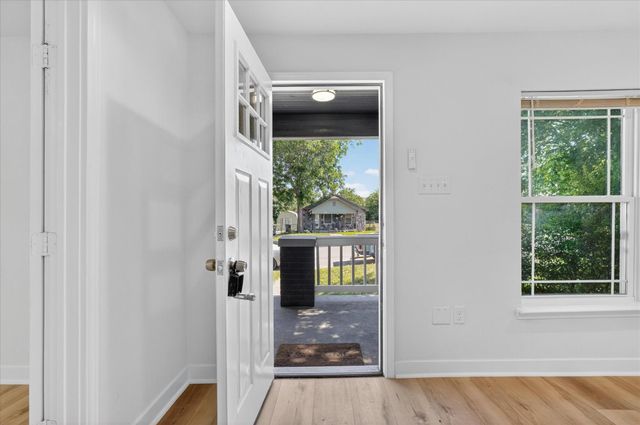 5616 Wellesley Avenue, Fort Worth, TX 76107