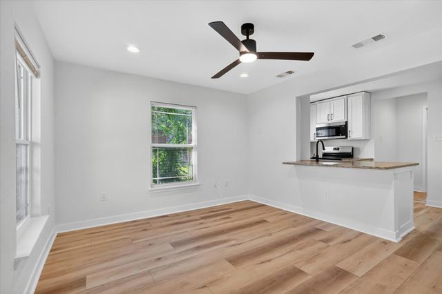 5616 Wellesley Avenue, Fort Worth, TX 76107