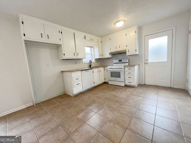 4520 Virginia Avenue NW, Kennesaw, GA 30144