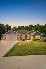 3335 Kellygreen Drive, Angola, IN 46703