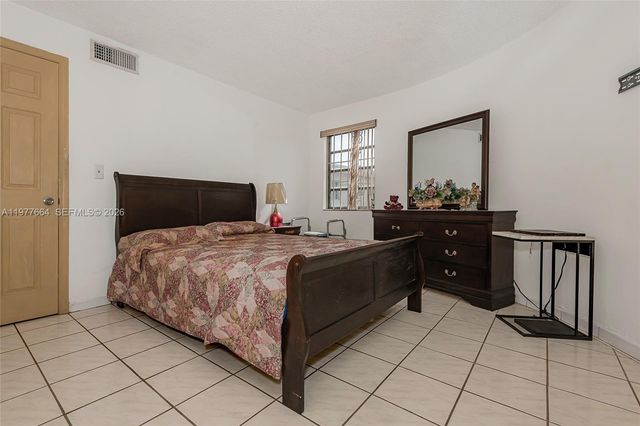 2000 Biarritz Dr 201, Miami Beach, FL 33141