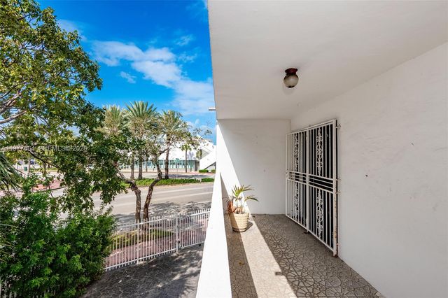 2000 Biarritz Dr 201, Miami Beach, FL 33141