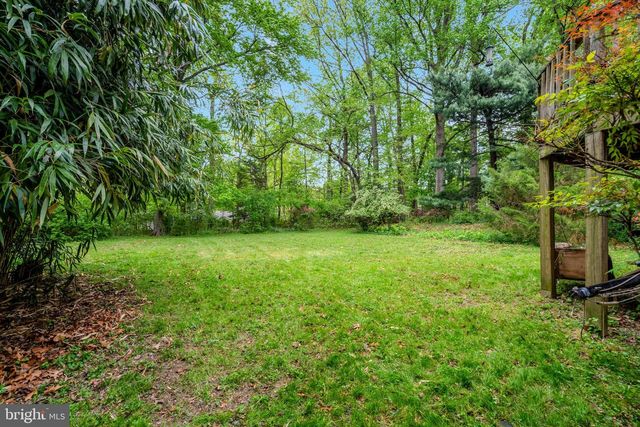 9932 FAIROAKS RD, Vienna, VA 22181