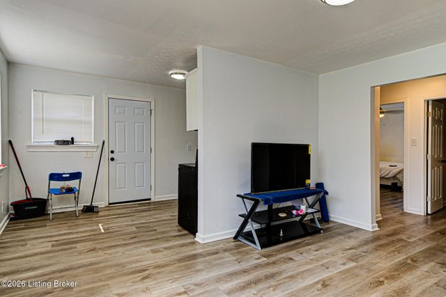 4203 Norene Ln, Louisville, KY 40219