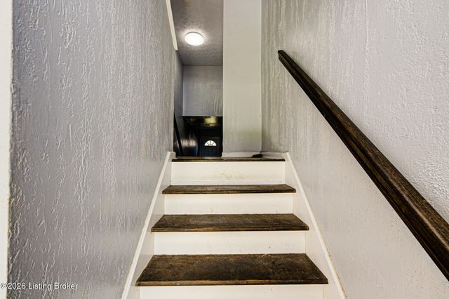 4203 Norene Ln, Louisville, KY 40219