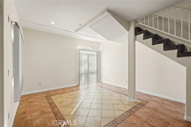 1201 Viola Avenue 104, Glendale, CA 91202