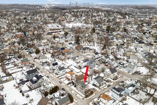 15 Hillock St. 2., Boston, MA 02131