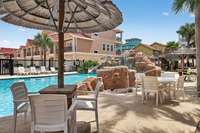 1813 S 11th St 302, Port Aransas, TX 78373