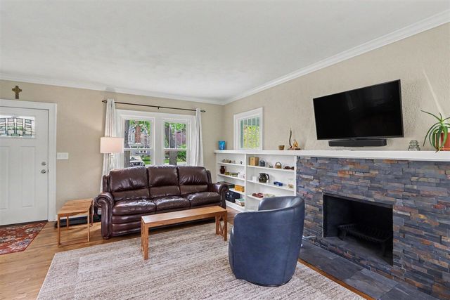 619 Homecrest Avenue, Kalamazoo, MI 49001